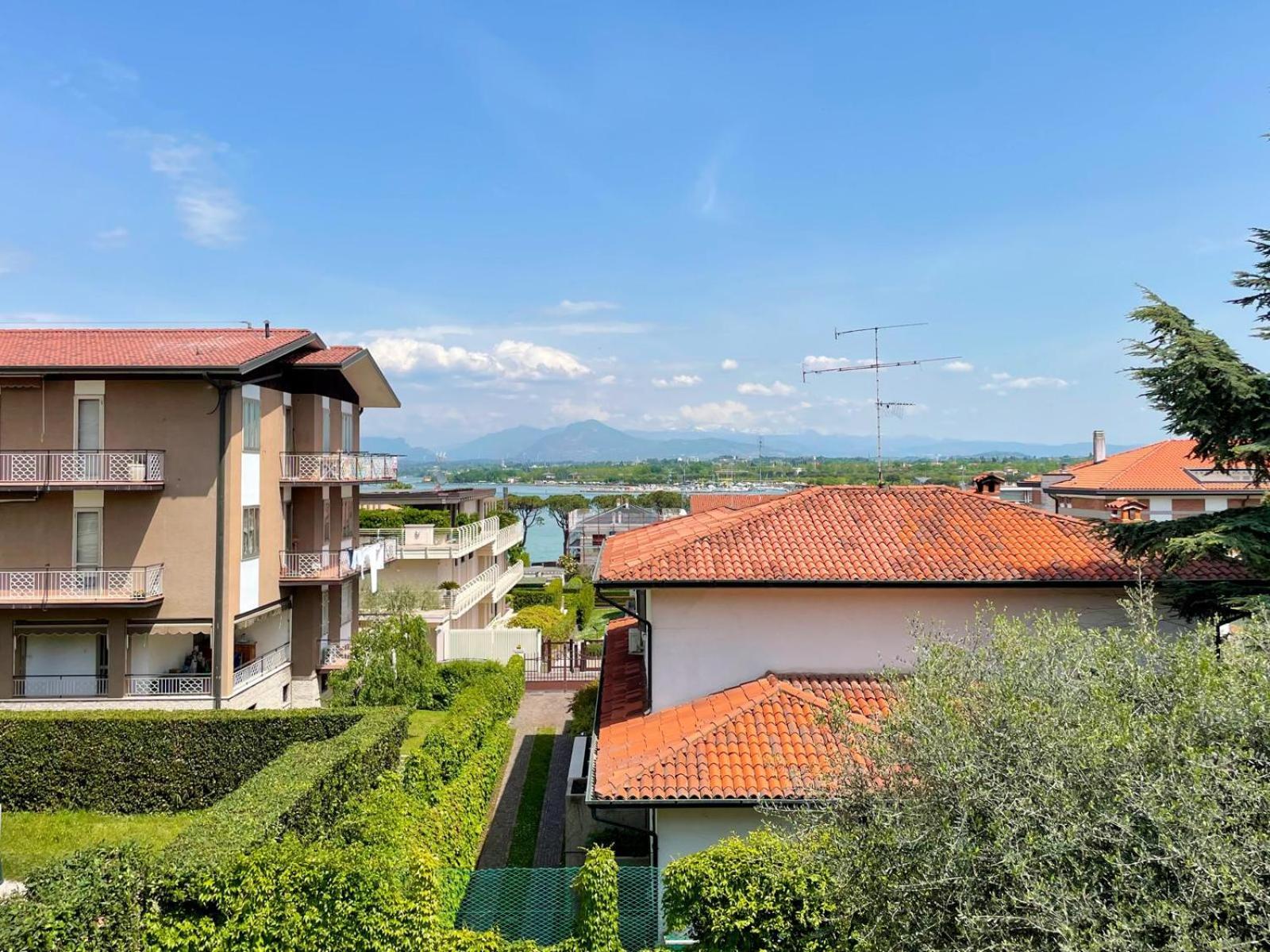 Villa 70 Peschiera del Garda Exterior photo